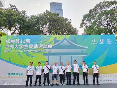 E:2023.88.7【助力大运•影像集】官网图官网工作实现合影——v8哈希游戏长运三运司杨勇.jpg